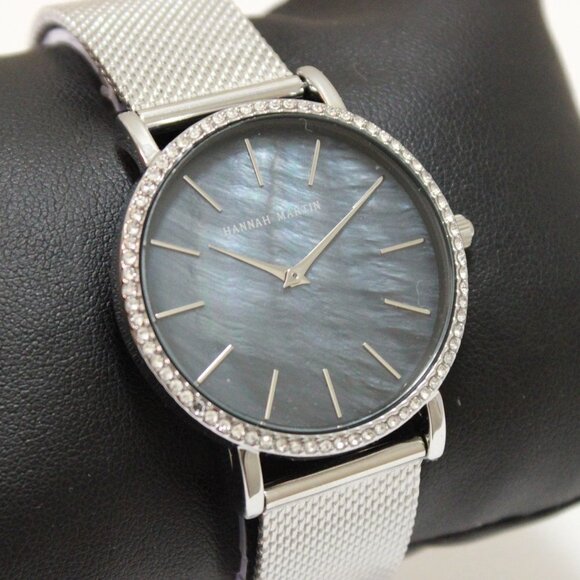 Women's Casual Watch With Rhinestones Natural Shell Dial Mesh Bracelet 36mm - Picture 5 of 13